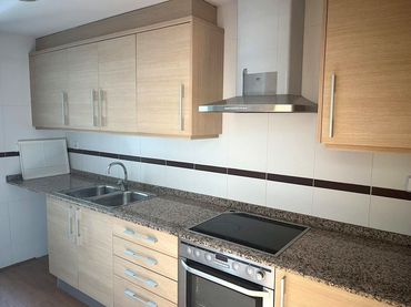 Bajo con ascensor en venta en Calle Sevilla