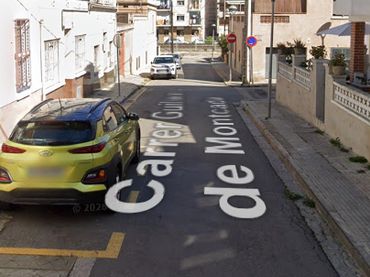 Haus zum Verkauf in Carrer Guillem de Montcada