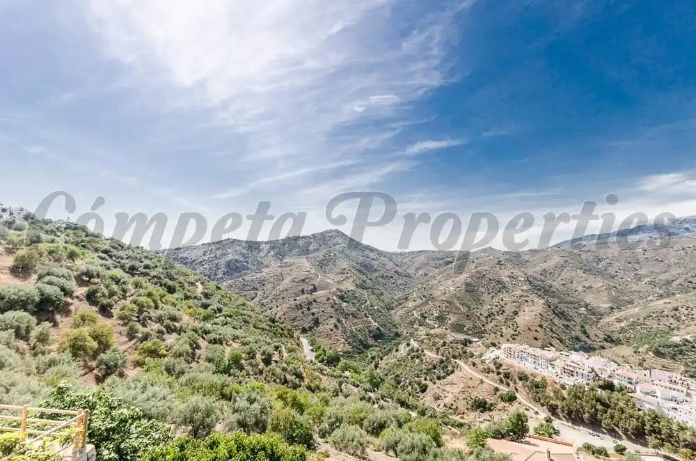 Casa amb terrassa en venda a Sayalonga, imagen 19