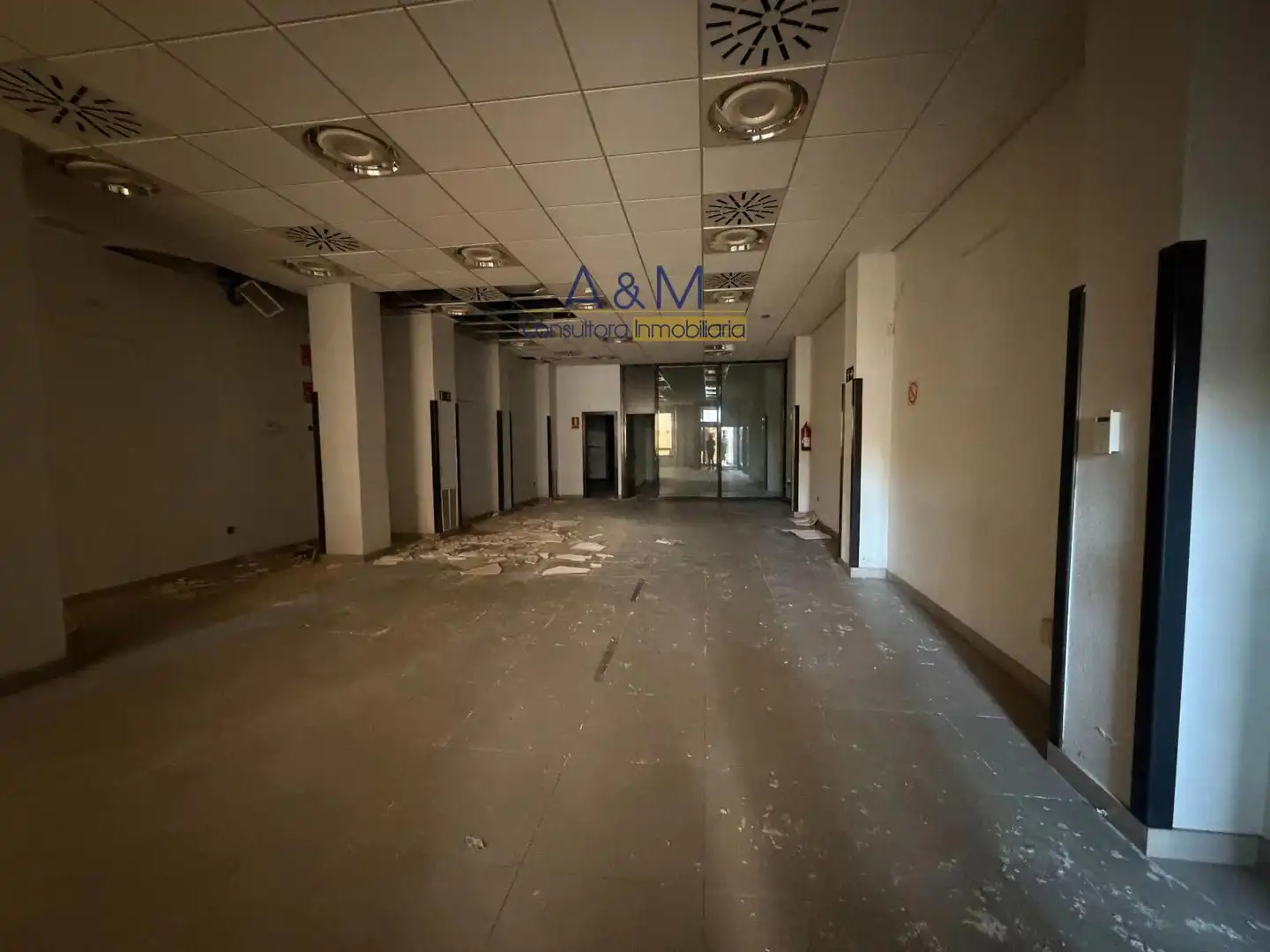 Local comercial en venda a Alcalde Portanet, imagen 3
