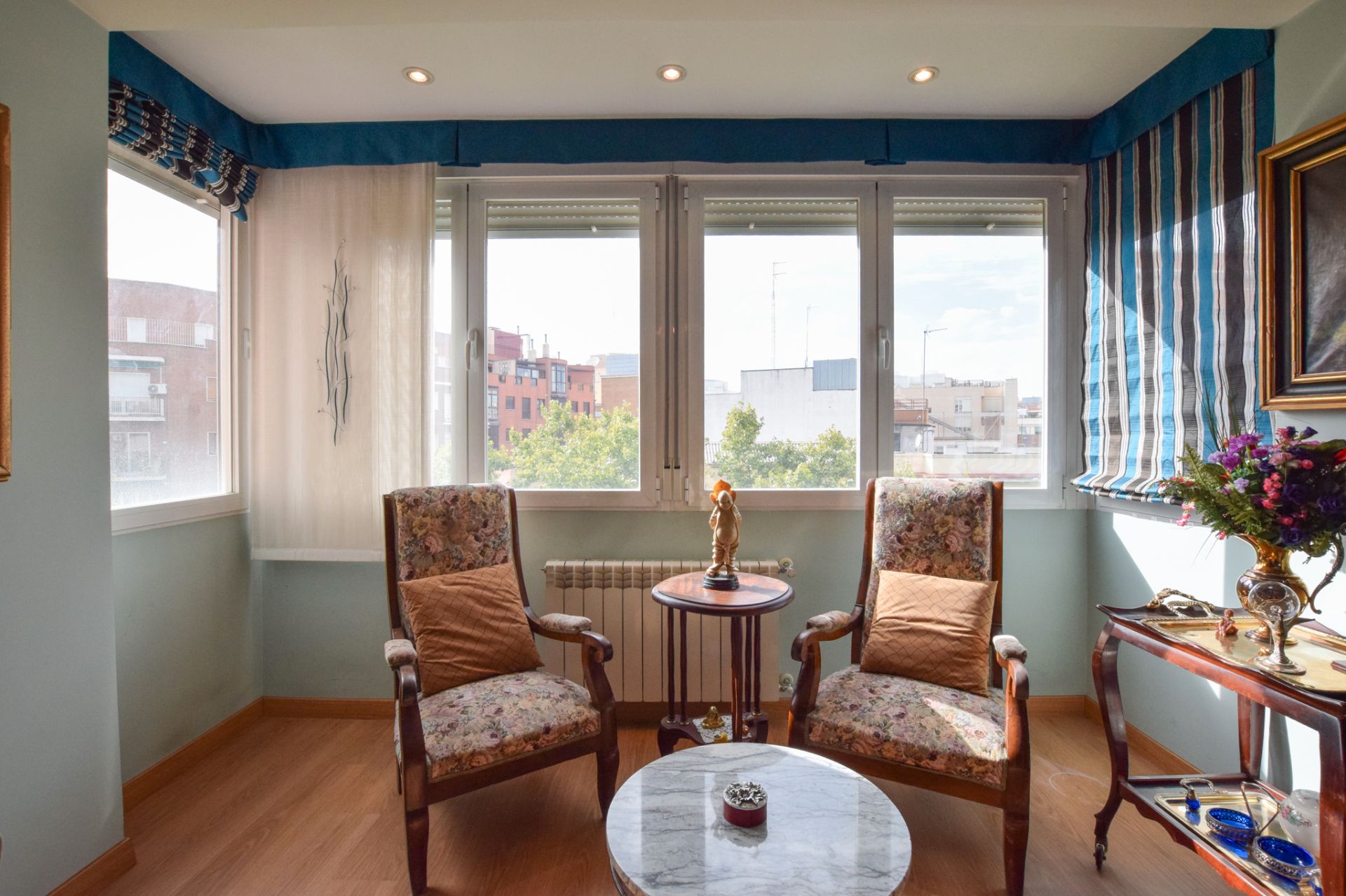 Sala d'estar de Pis en venda en  Madrid Capital amb Aire condicionat i Calefacció