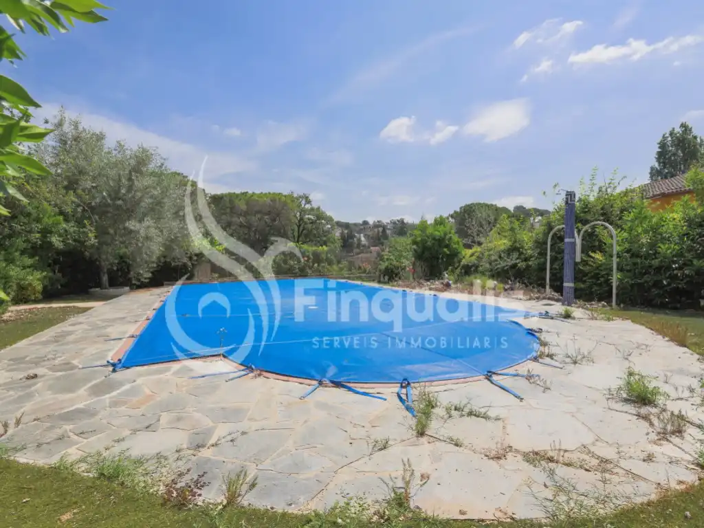 Piscina de Casa o xalet en venda en Lliçà d'Amunt