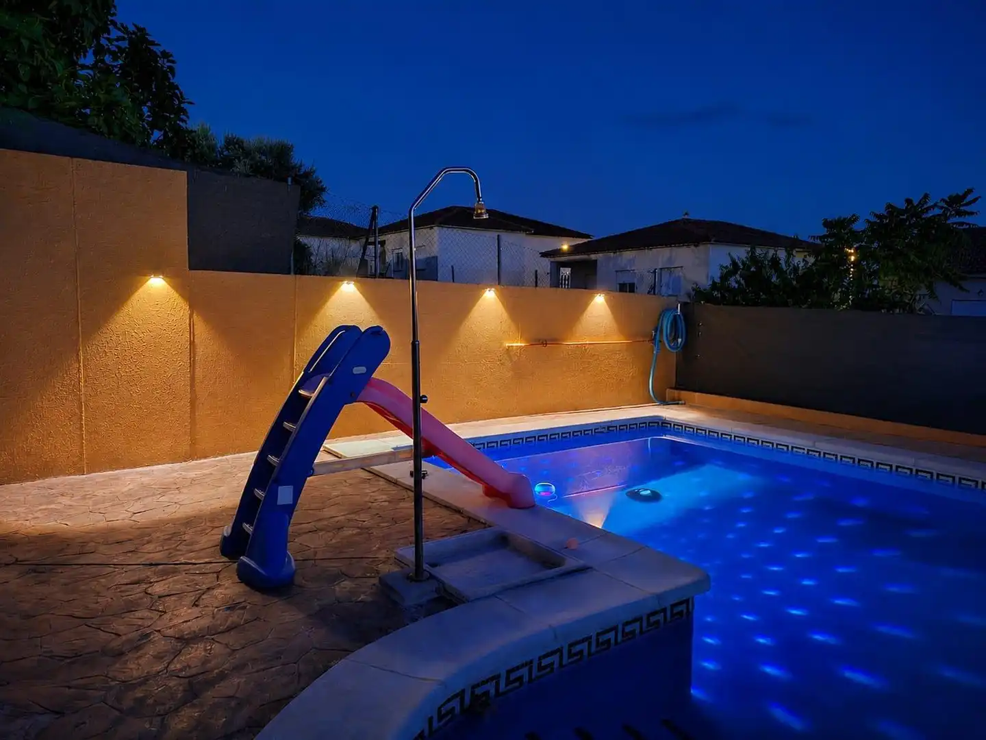 Piscina de Casa o xalet en venda en Otero amb Aire condicionat, Jardí privat i Traster