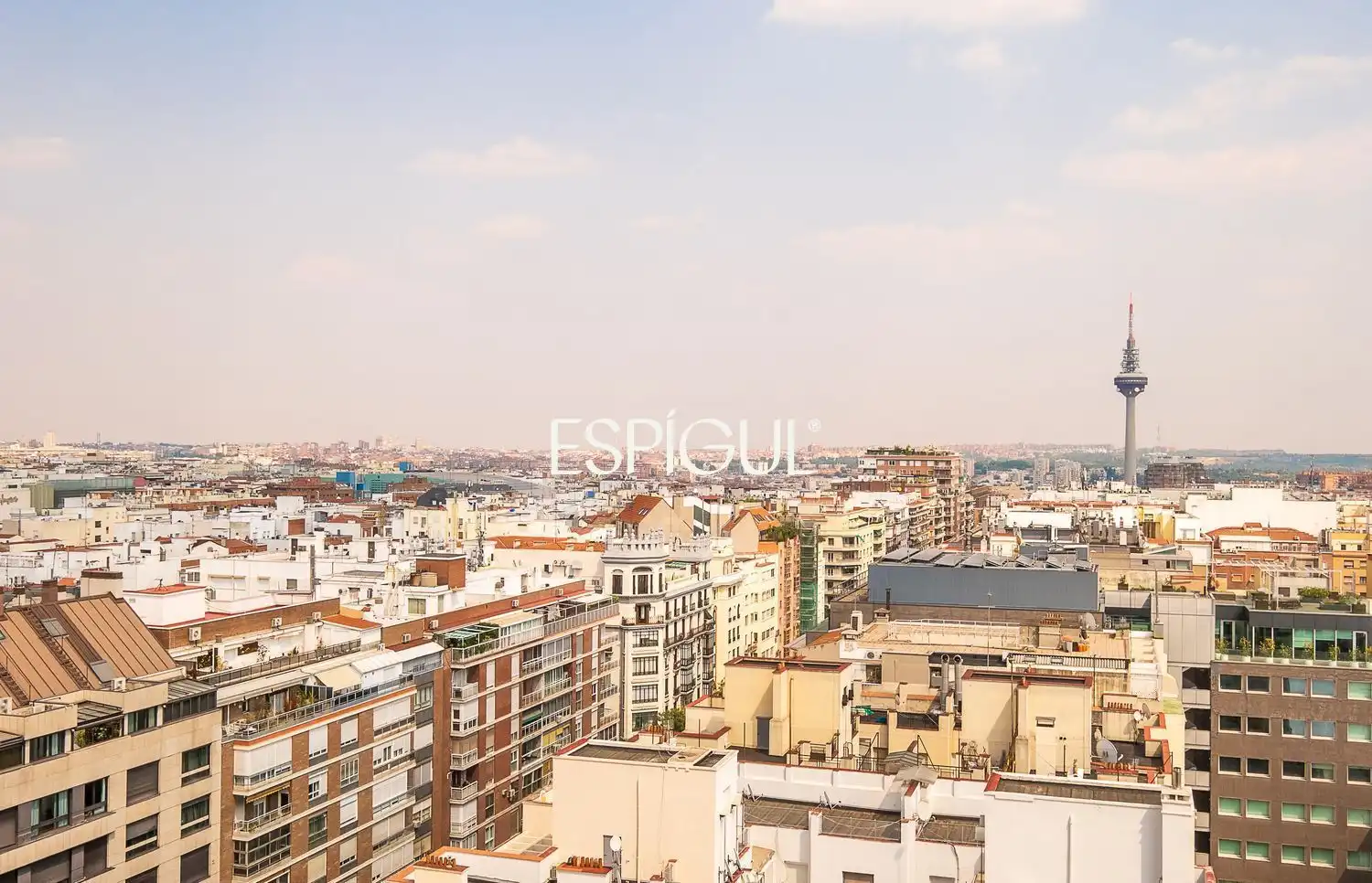 Vista exterior de Piso en venta en Madrid con Aire acondicionado, Calefacción y Terraza