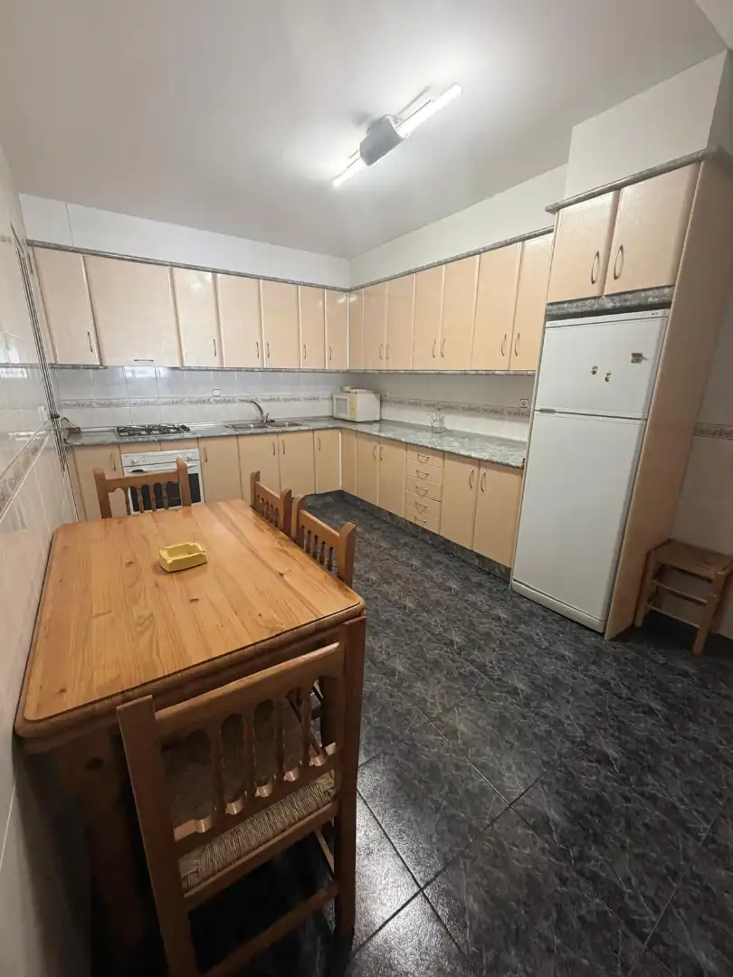 Cuina de Casa o xalet en venda en Casasimarro amb Terrassa, Traster i Moblat