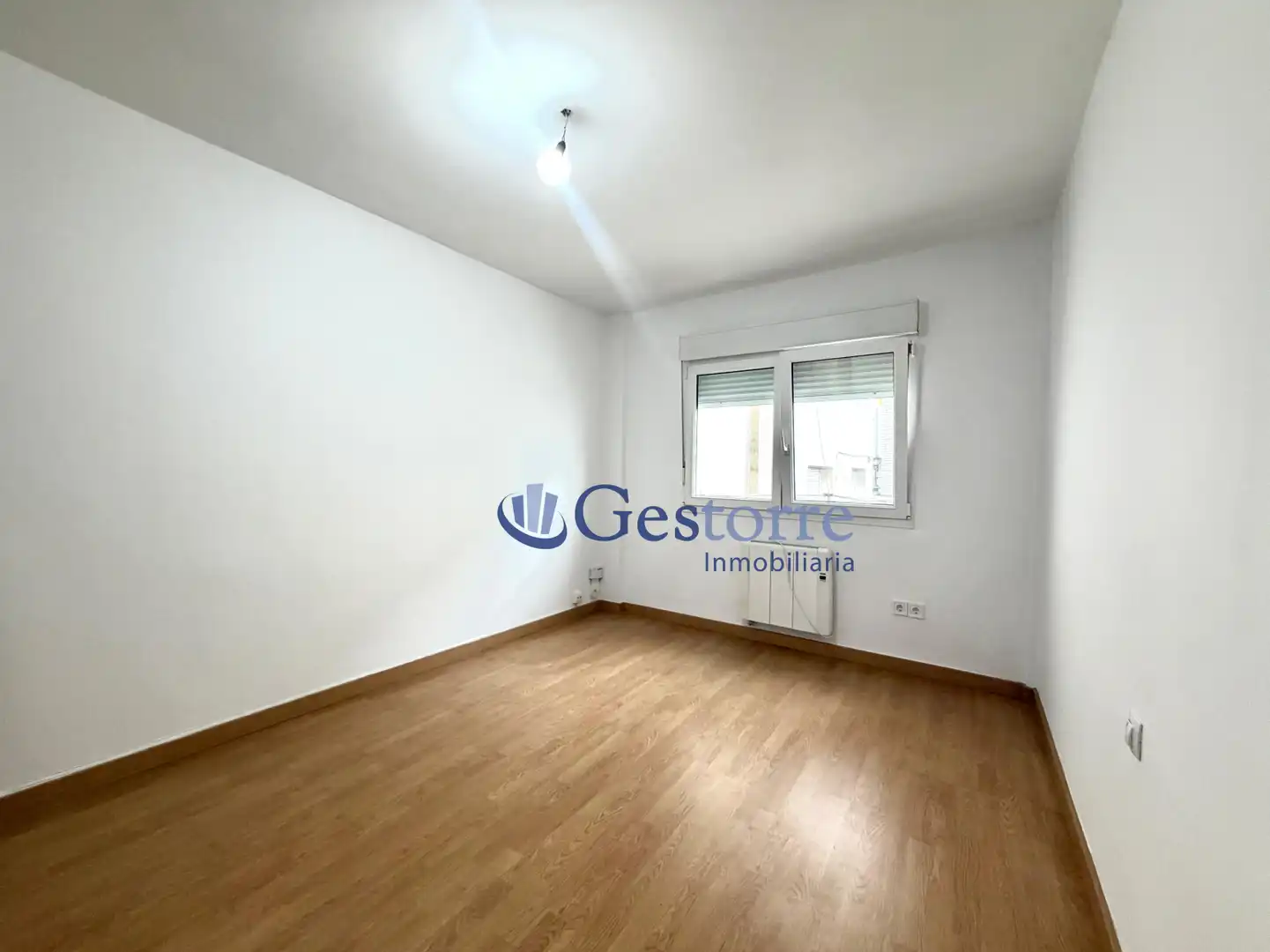 Flat for rent in Oviedo - CL VICTOR HEVIA, Vallobín