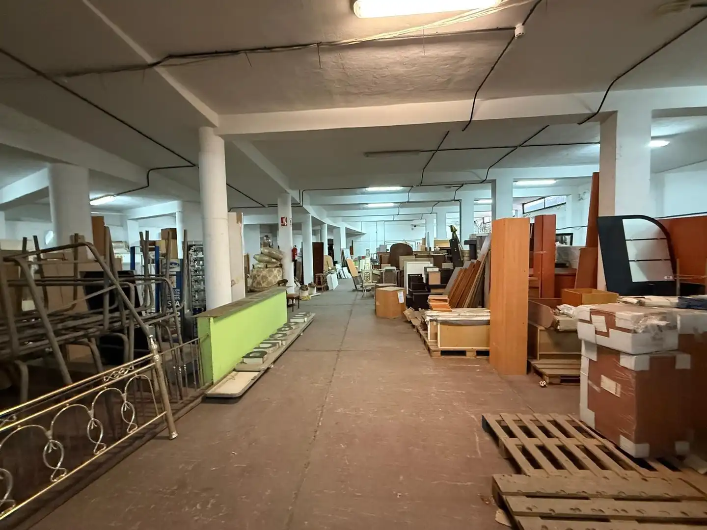 Commercial properties for sale in San Cristóbal de la Laguna  with Air Conditioner and Furnished