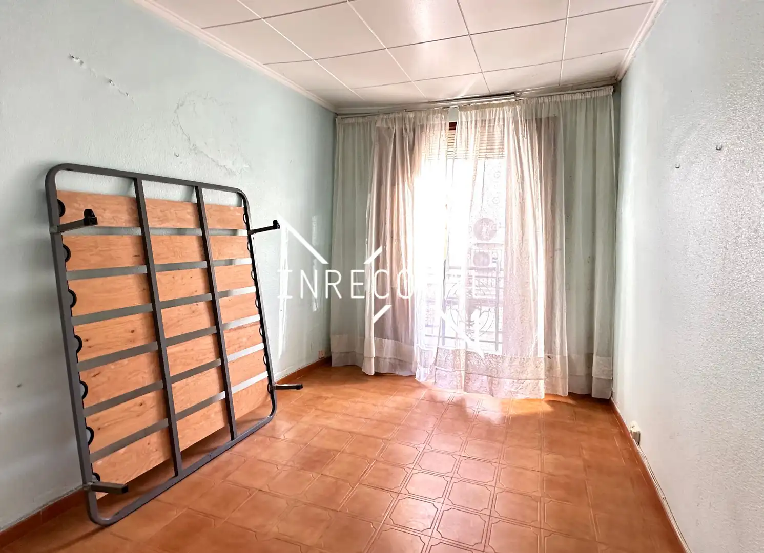 Casa aparellada amb terrassa en venda a Carrer de Cantarrana, imagen 10