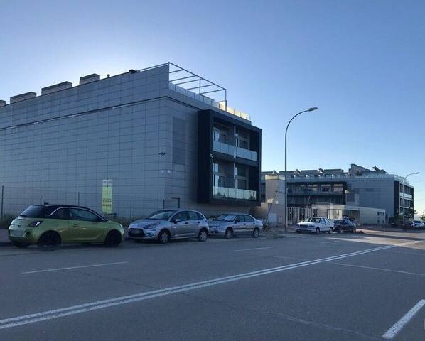 Garaje en Venta en Calle CERRO DEL MURMULLO en Ensanche de Vallecas - La Gavia