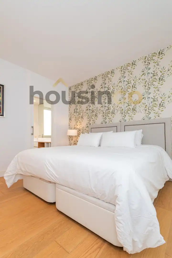 Schlafzimmer von Wohnung zur Miete in Madrid mit Klimaanlage, Heizung und Abstellraum