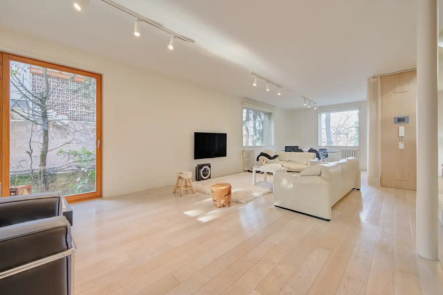 Sala de estar de Casa adosada en venta en  Pamplona / Iruña con Calefacción, Jardín privado y Parquet