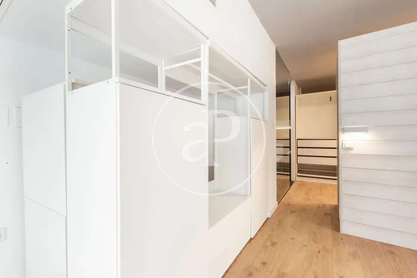 Flat for sale in Valencia  with Air Conditioner, Heating and Terrace