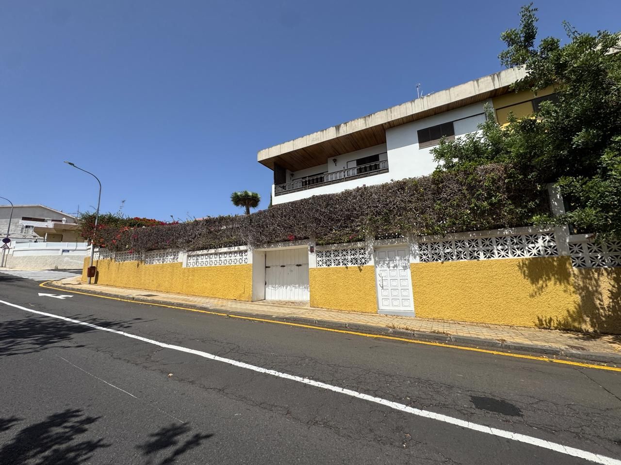 Vista exterior de Casa o xalet en venda en  Santa Cruz de Tenerife Capital amb Jardí privat i Terrassa