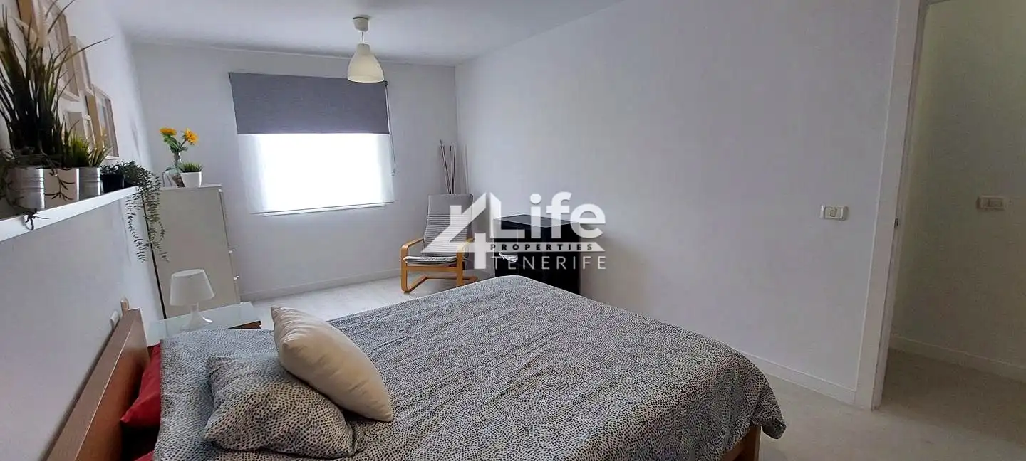 Bedroom of Flat for sale in Adeje  with Air Conditioner, Terrace and Furnished