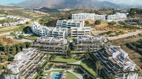 APARTAMENTO DE 3 DORMITORIOS EN COMPLEJO MODERNO DE OBRA NUEVA  ESTEPONA OESTE