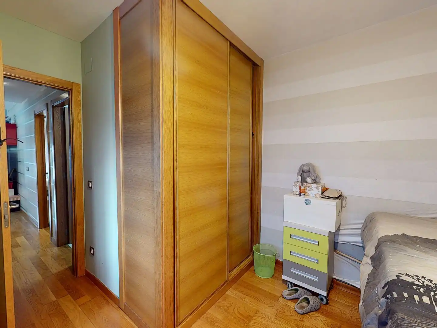 Habitación de Piso en venta en Vigo  con Calefacción y Trastero