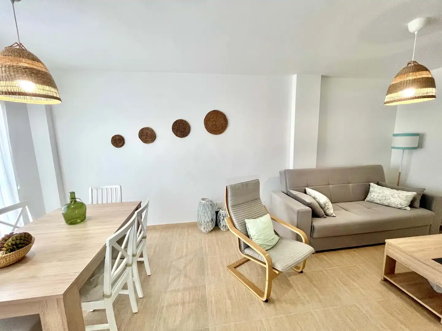 Wohnzimmer von Wohnung zum Verkauf in Torreblanca mit Klimaanlage, Heizung und Schwimmbad