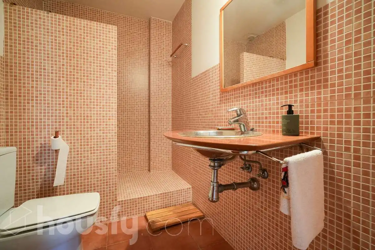 Bathroom of Houses for sale in Madrid  with Air Conditioner, Heating and Private garden