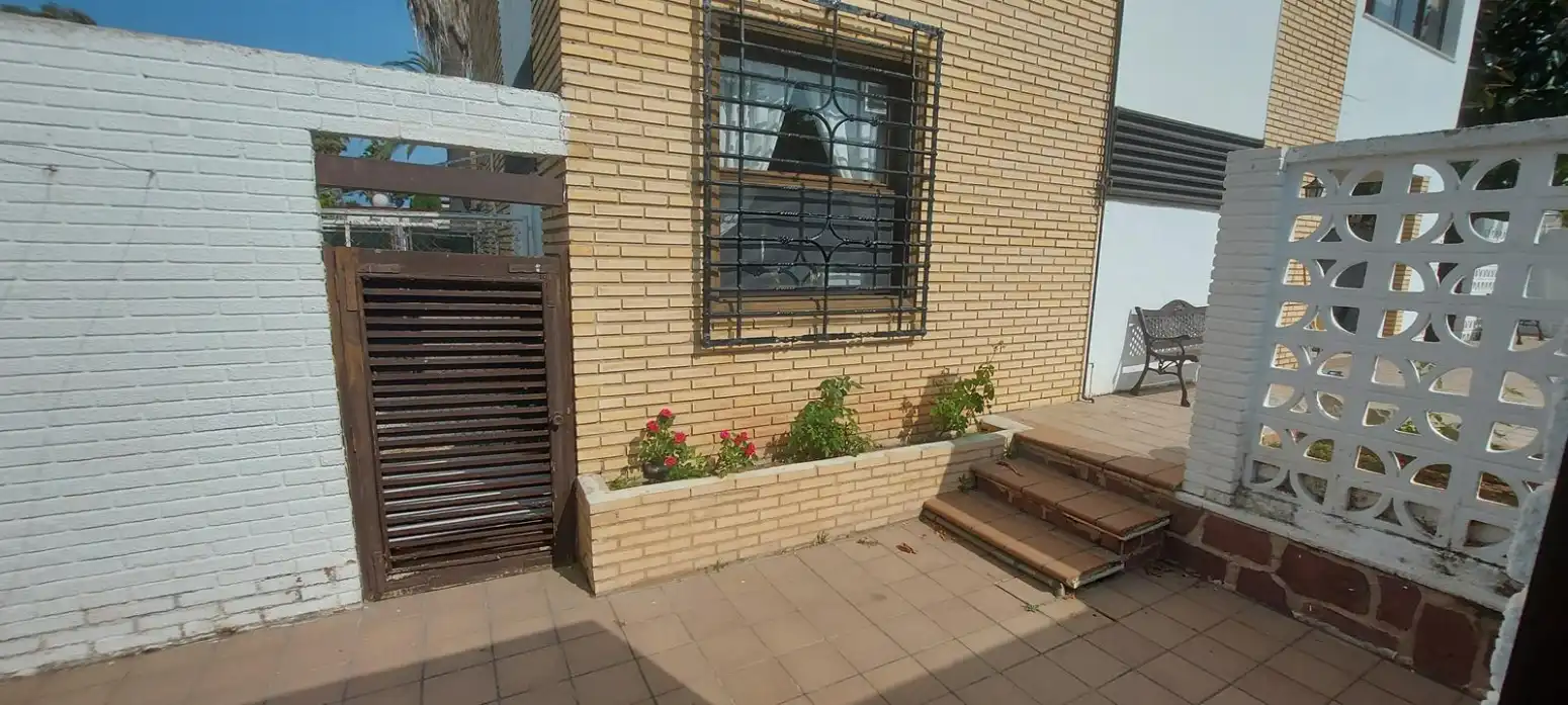 Casa con terraza en alquiler en Corinto - Almarda, imagen 28