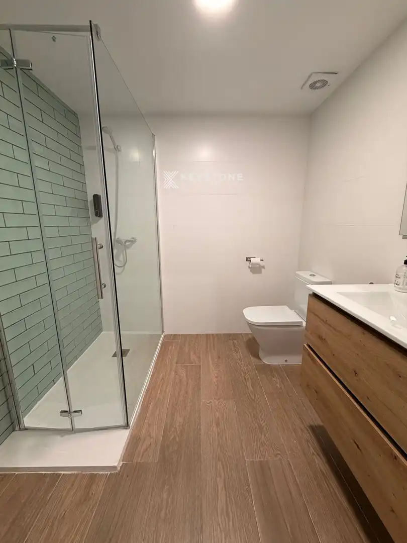 Bathroom of Flat for rent in Alicante / Alacant  with Air Conditioner, Heating and Terrace
