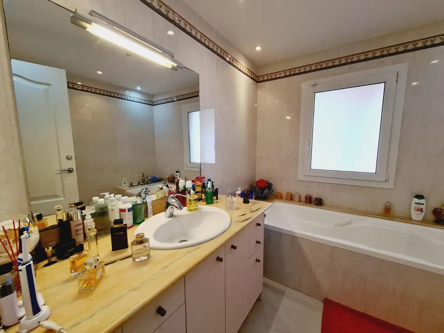 Baño de Casa o chalet en venta en Badalona con Aire acondicionado, Calefacción y Jardín privado