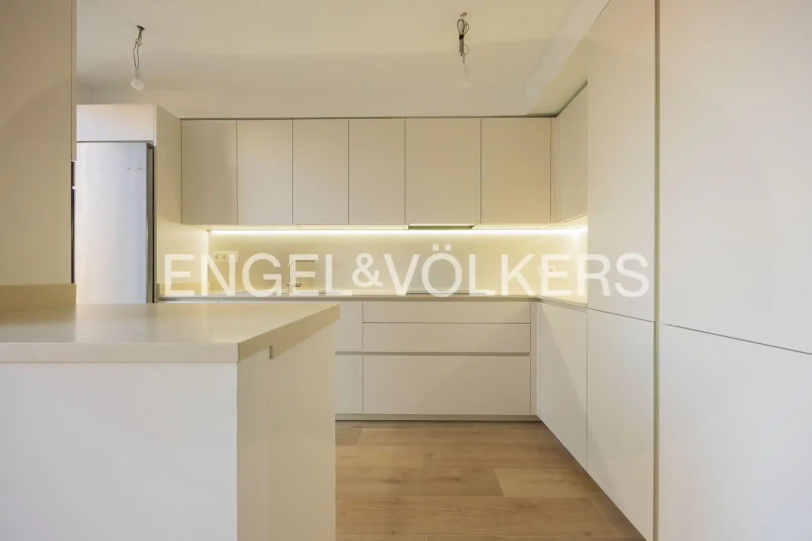 Kitchen of Flat for sale in Abando - Albia