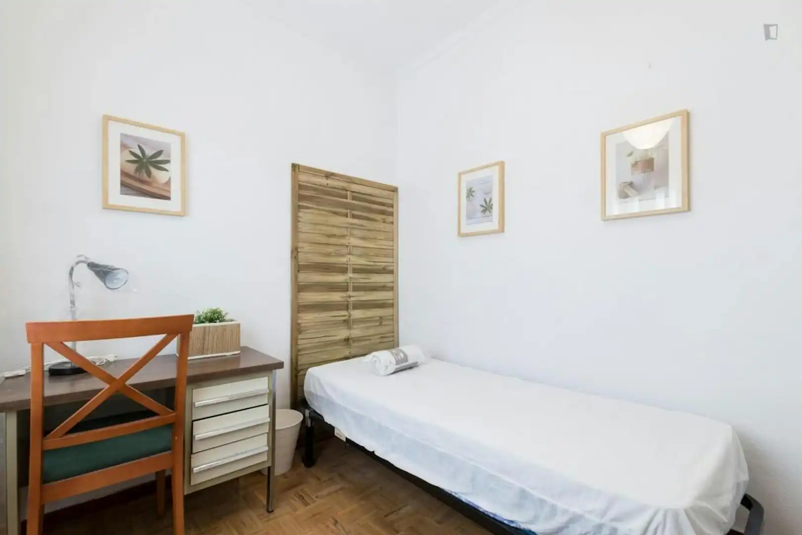 Schlafzimmer von Wohnung zur Miete in Madrid mit Heizung, Möbliert und Waschmaschine