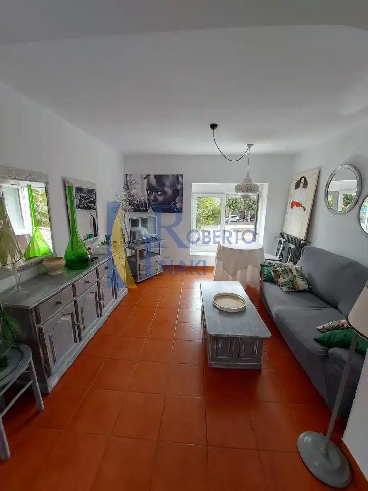 Casa con jardín en venta en Valencia de Don Juan, imagen 2