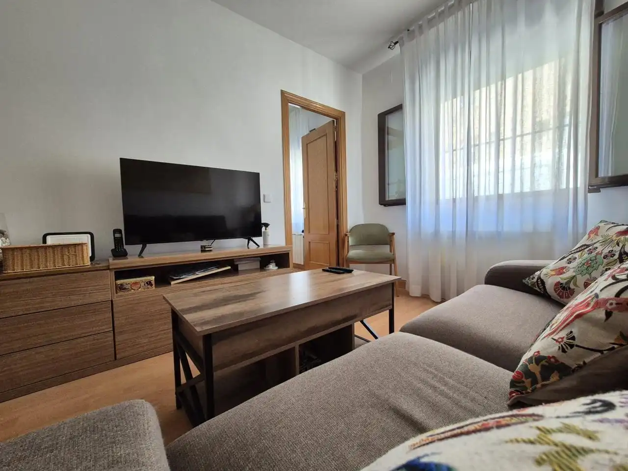 Living room of Ground floor for sale in Madrid
