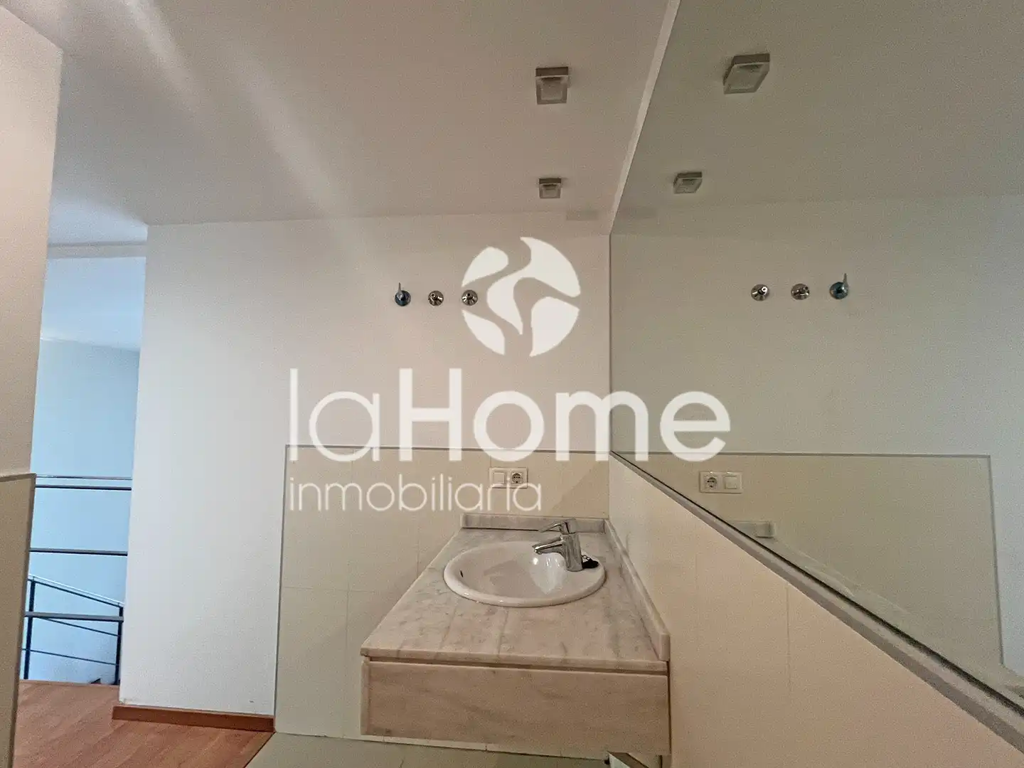Apartments for rent in Paterna  with Air Conditioner, Terrace and Furnished