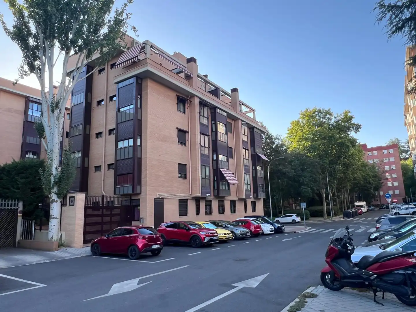 Exterior view of Flat for rent in Madrid  with Air Conditioner, Heating and Private garden