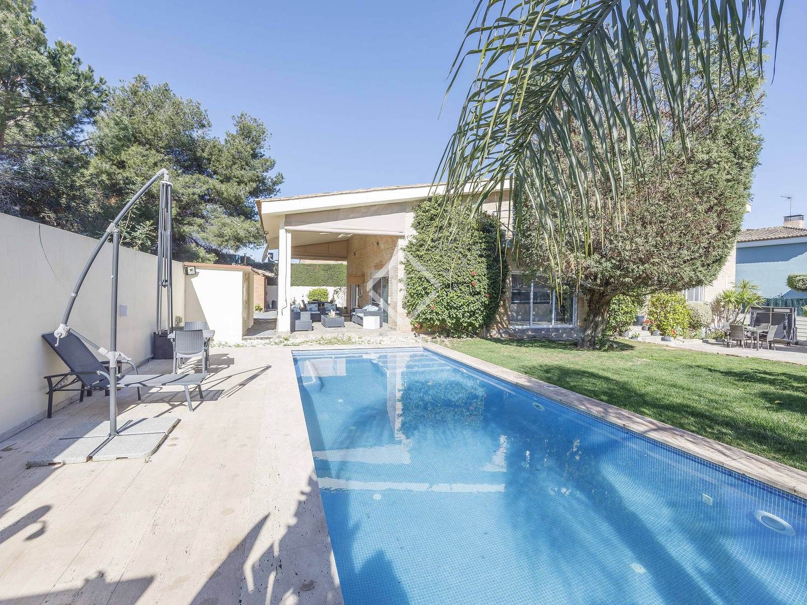 Piscina de Casa o xalet en venda en Bétera amb Aire condicionat, Calefacció i Jardí privat