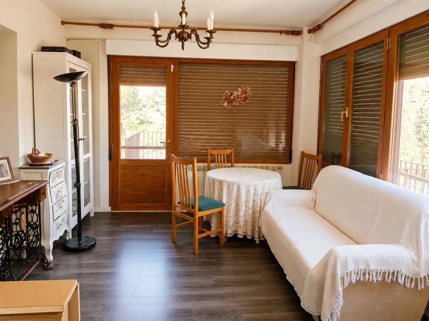 Comedor de Casa o chalet en venta en Perales de Tajuña con Jardín privado, Piscina y Alarma