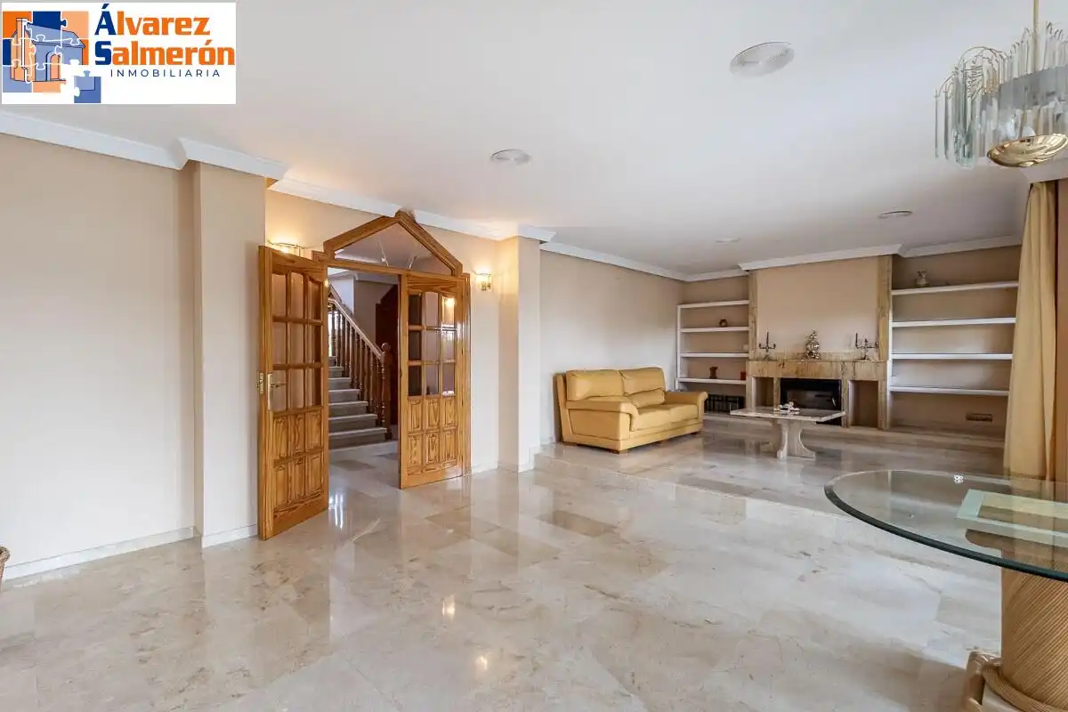 Casa con terrazza in vendita a Calle ARCES UR.MONTELUZ, imagen 9