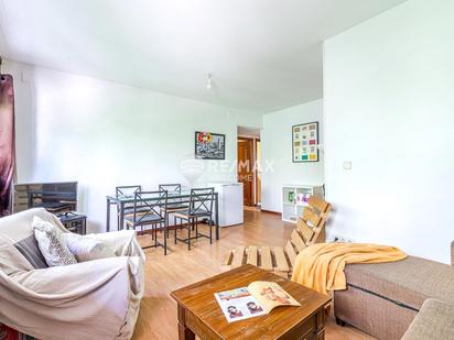 Living room of Flat for sale in  Madrid Capital  with Heating