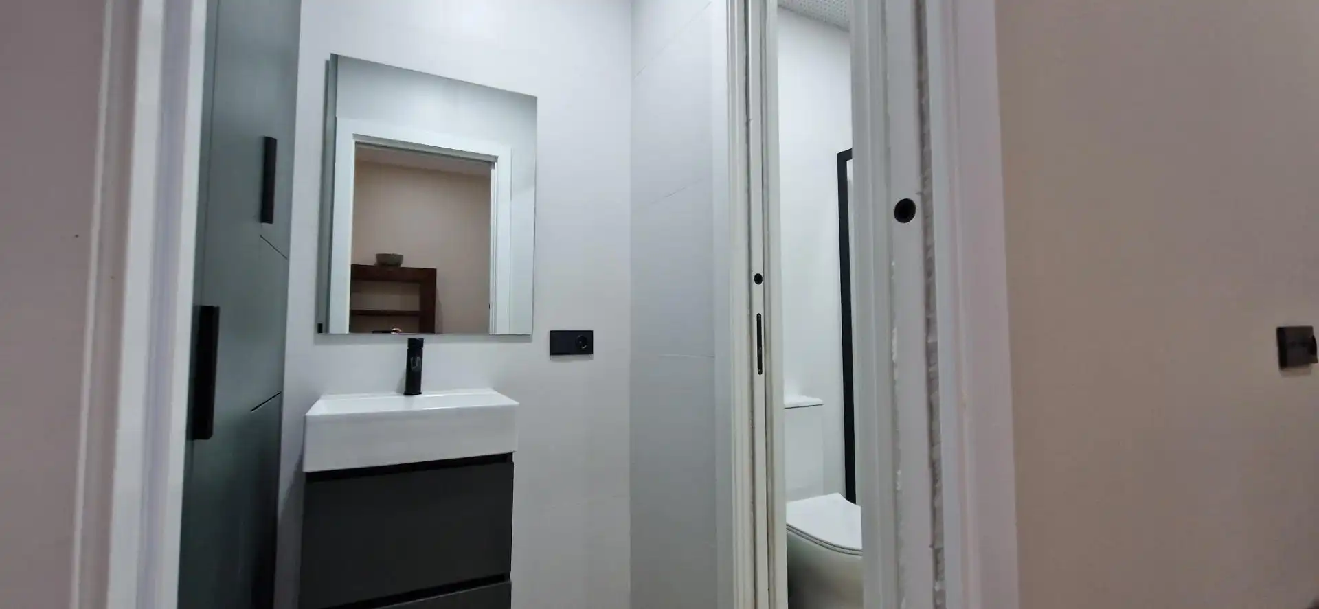 Bathroom of Apartments for rent in Córdoba  with Air Conditioner, Heating and Private garden