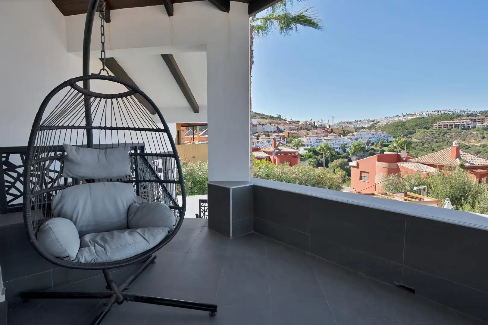Terraza de Casa o chalet en venta en La Alcaidesa con Terraza, Trastero y Piscina