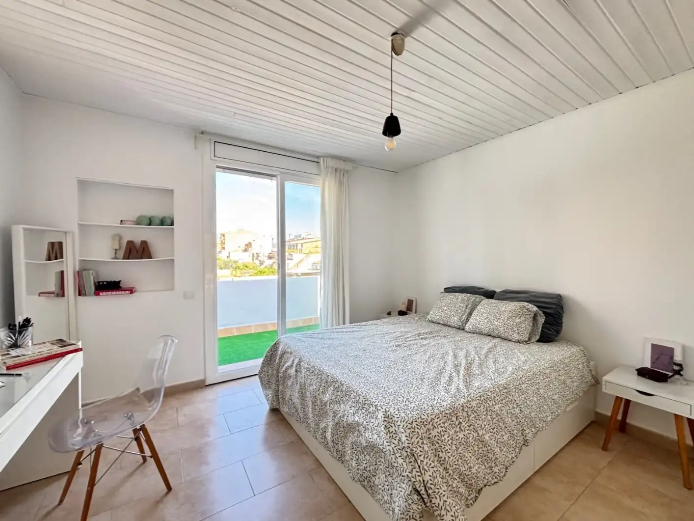 Dormitori de Casa o xalet en venda en Sabadell amb Aire condicionat, Terrassa i Balcó