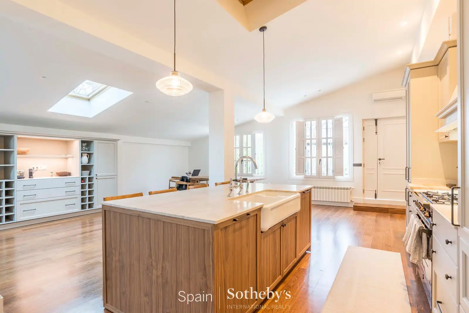 Cuina de Casa o xalet de lloguer en Madrid amb Aire condicionat, Calefacció i Jardí privat