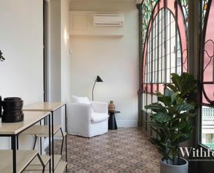 Living room of Flat to rent in  Barcelona Capital  with Air Conditioner, Terrace and Balcony