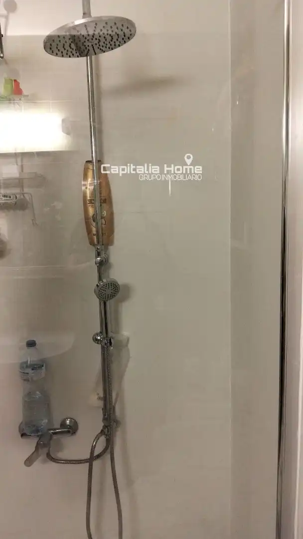 Baño de Piso en venta en Alicante / Alacant con Aire acondicionado, Calefacción y Amueblado