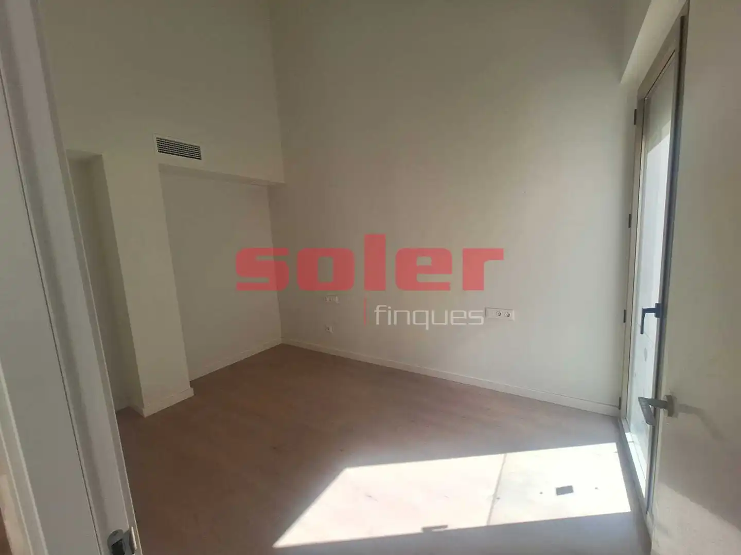 Duplexes for sale in Rubí  with Air Conditioner, Heating and Terrace