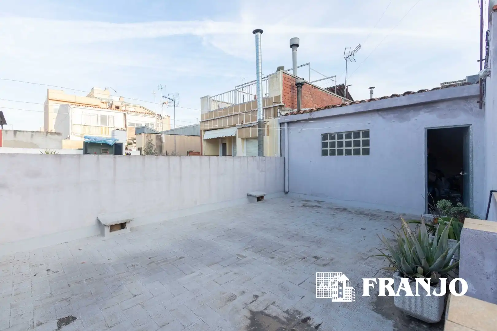 Terrassa de Casa adosada en venda en Sabadell amb Aire condicionat, Calefacció i Jardí privat