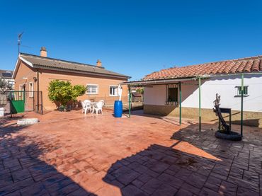 Villa à vendre à Carrer del Futbol