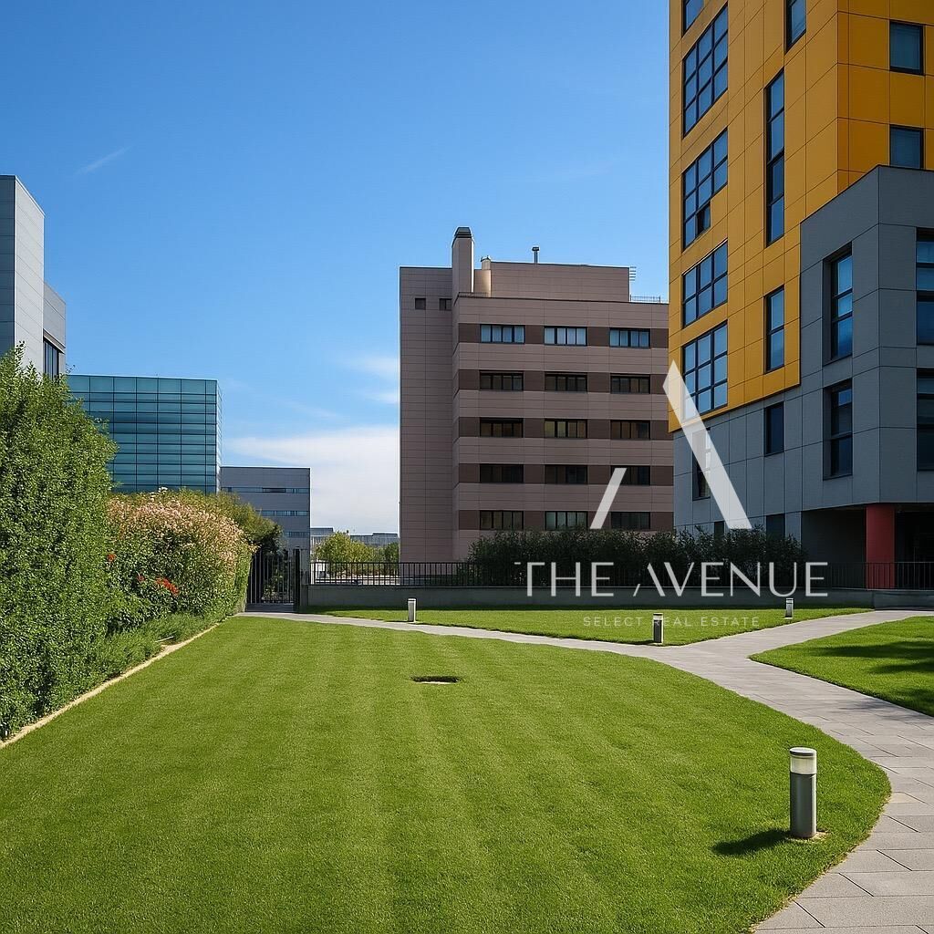 Exterior view of Loft for sale in  Madrid Capital  with Air Conditioner and Community pool