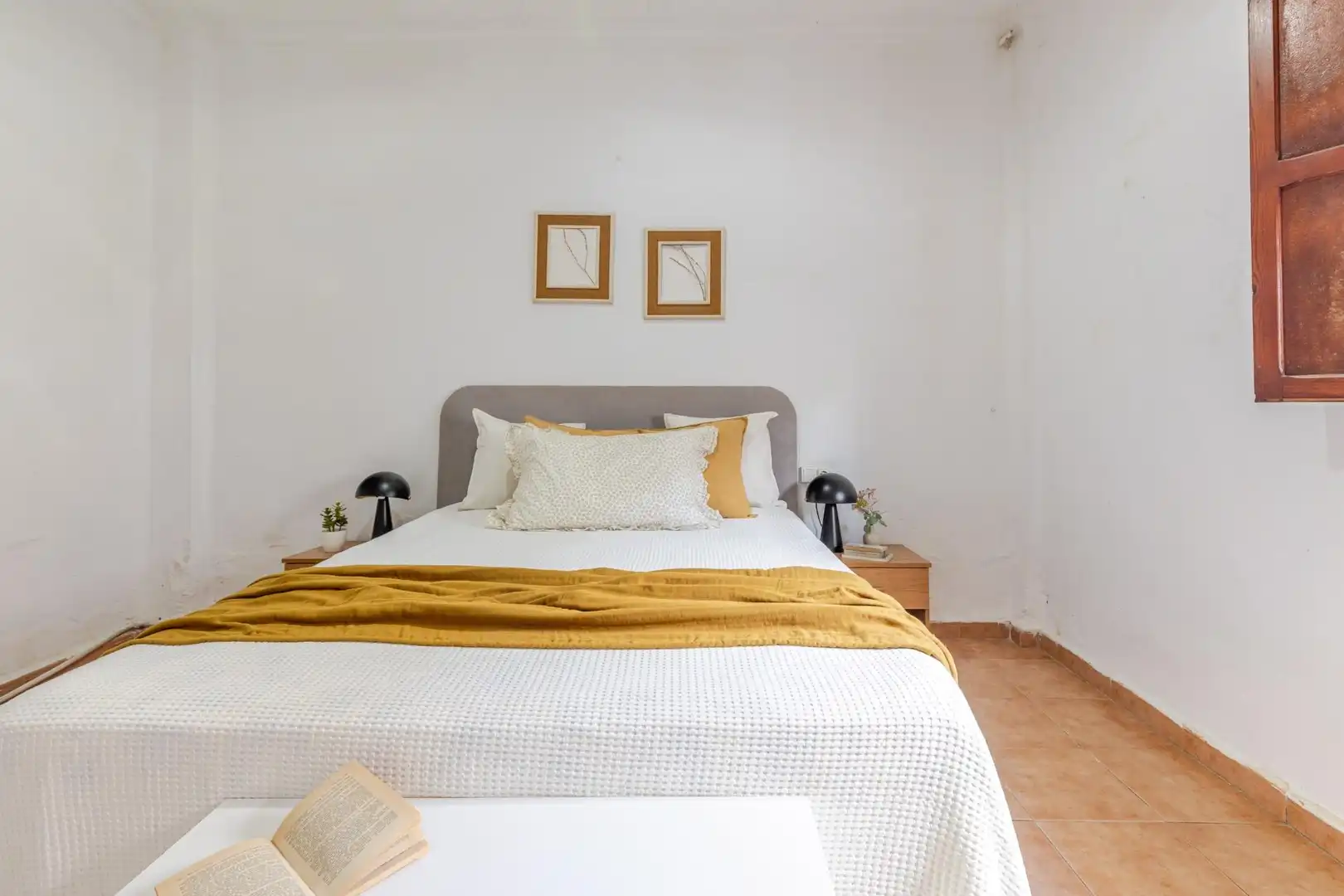 Habitación de Planta baja en venta en Alginet con Alarma