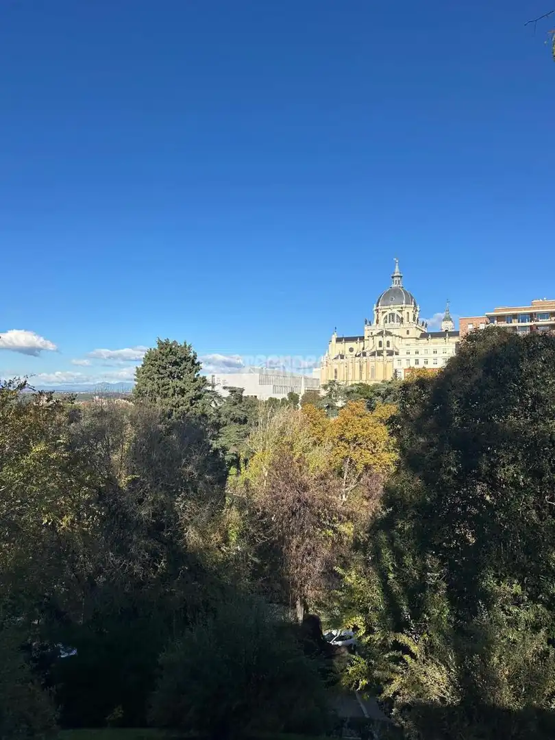 Vista exterior de Piso en venta en Madrid con Aire acondicionado y Calefacción