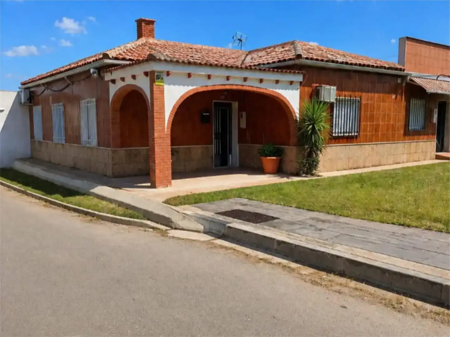 Vista exterior de Piso en venta en Linares con Aire acondicionado