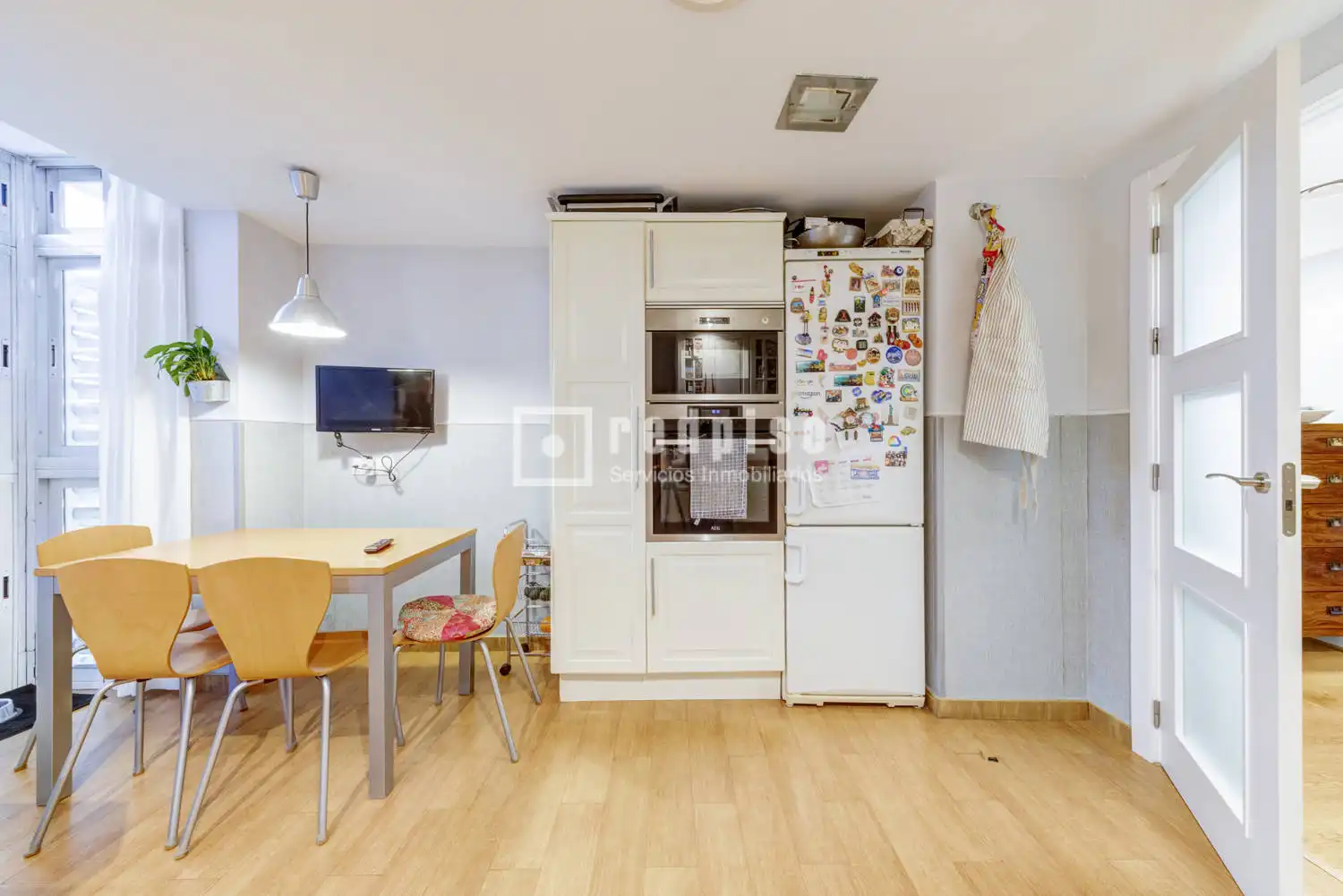Cocina de Ático en venta en Pozuelo de Alarcón con Aire acondicionado, Calefacción y Jardín privado