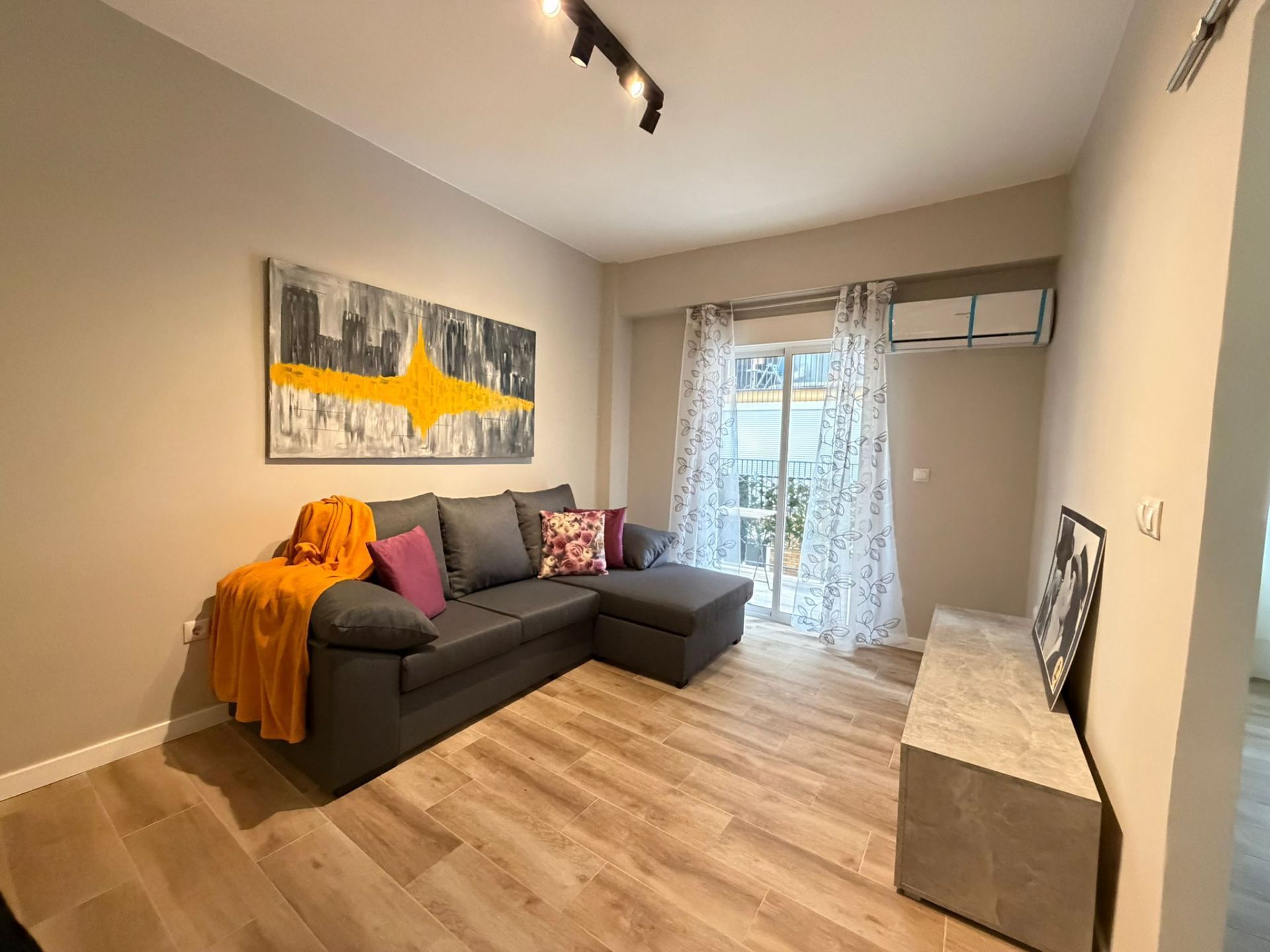 Living room of Flat for sale in Málaga Capital  with Air Conditioner, Heating and Furnished
